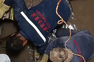 河源电梯井堵漏施工视频